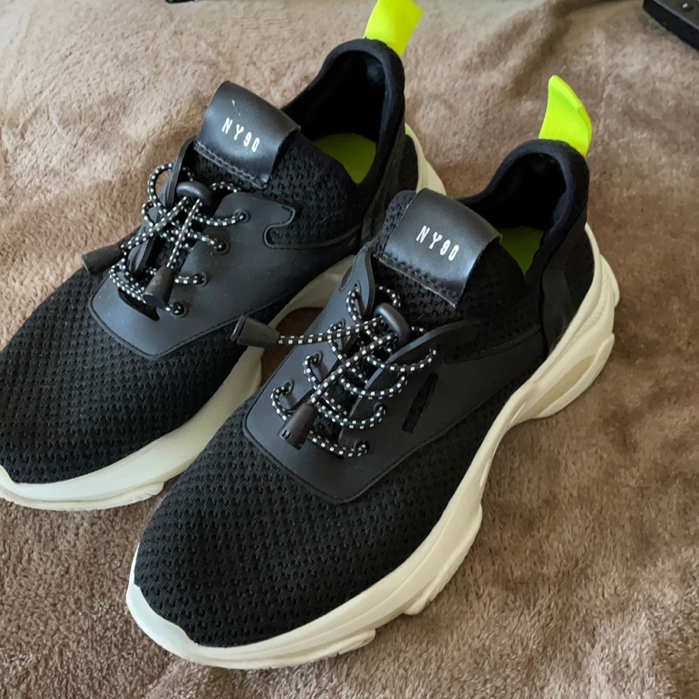 Steve Madden sneakers